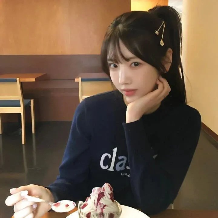 只在那里发光